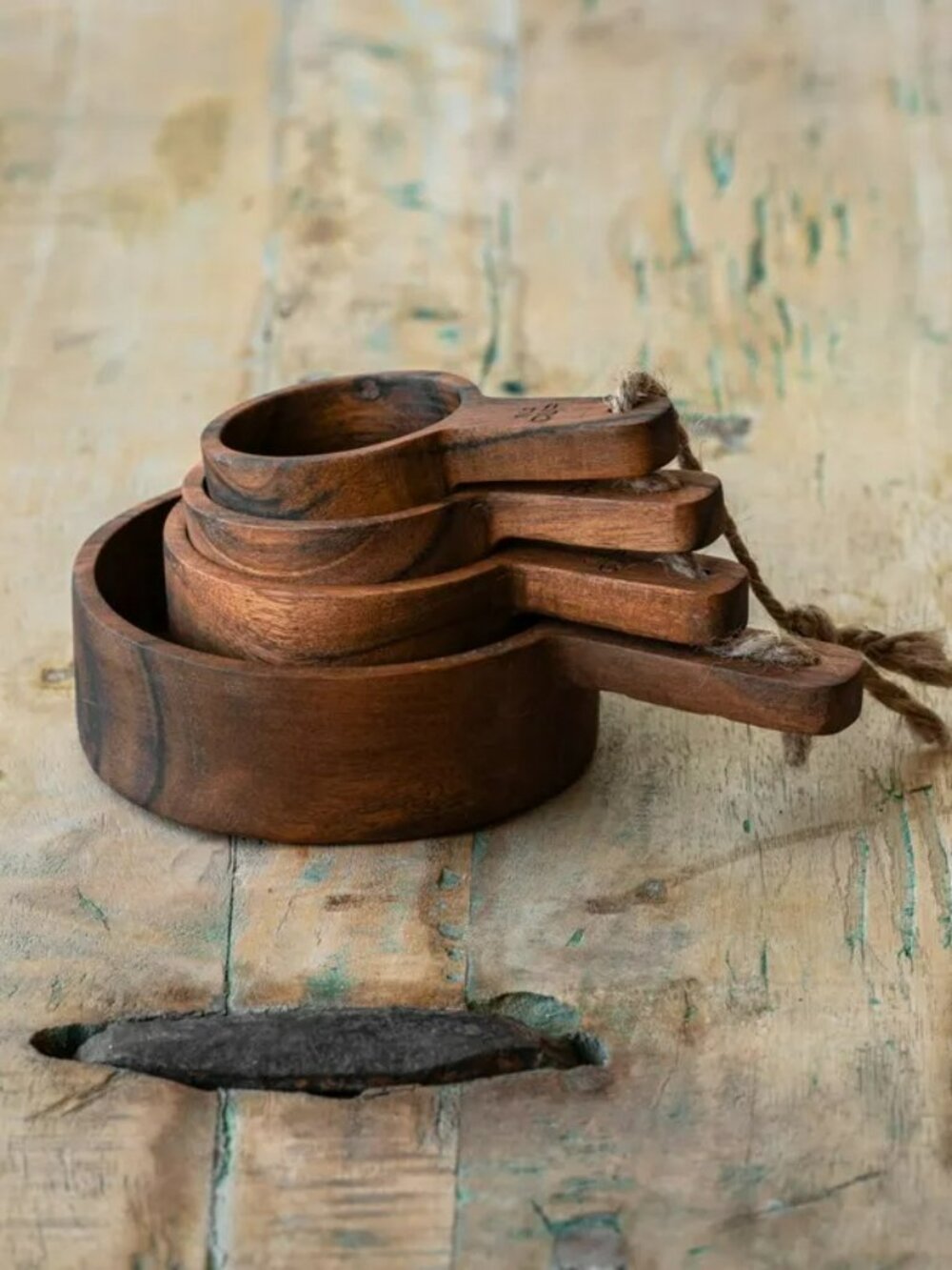 Wooden Measuring Cups, Set of 4 NEW